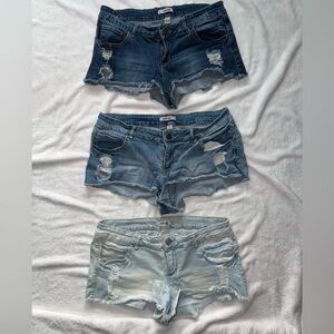 Refuge Distressed Shorts Trio